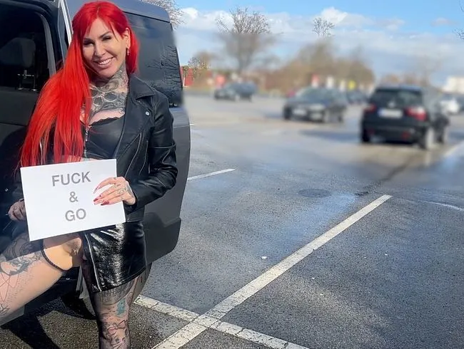 Fuck & Go vor dem Shopping-Center quicki für untervögelte Männer