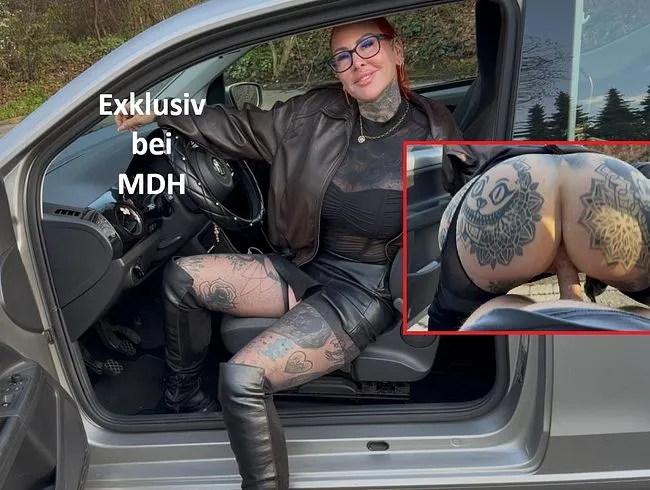 Silas (18+) fickt mich ungeschützt durch ! So ne reife Milf hatte er noch nie !