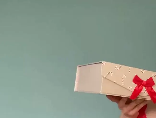 OMG war ich so Artig? Das Geschenk wird direkt benutzt ???