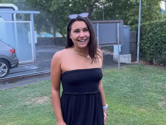 EIN "unmoralisch-anales" Angebot. In der Waschstraße fremde Männer zum ANAL Ficken eingeladen. 