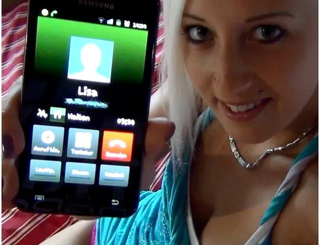 Krass! Creampie mit Freundin am Telefon!!