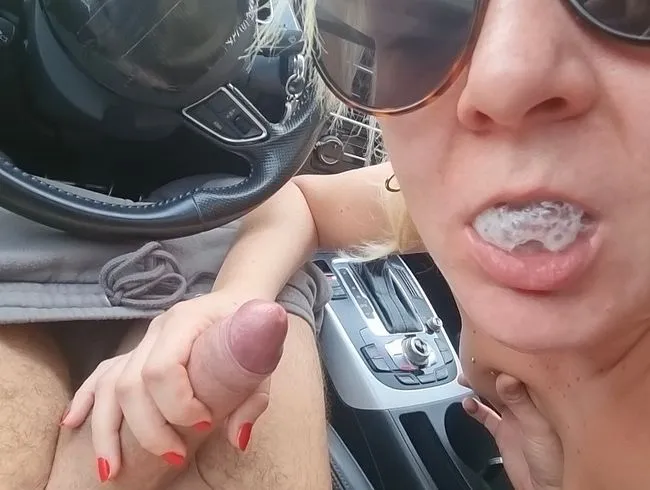 || Raststätten-Schlampe: Sperma Snack am Vormittag ||