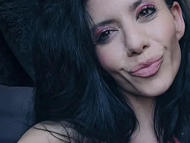 Natalie Carter – Just Pussy – Vollständige Pussy-Öffnung und grafisches Spiel