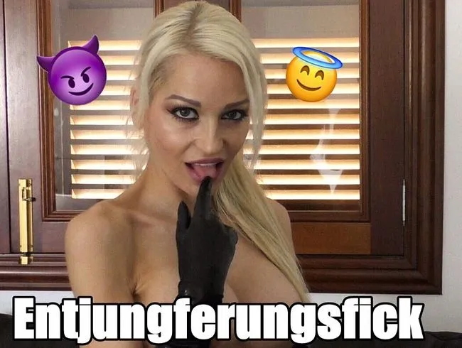 Entjungferungsfick mit geiler LatexNutte