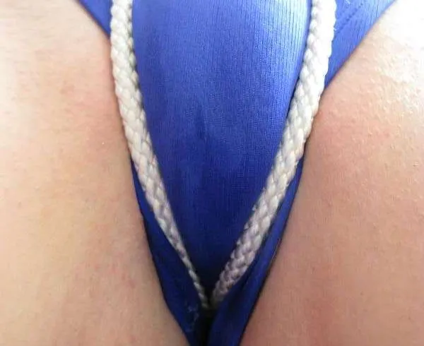 Bondage & Massagestab zum Orgasmus