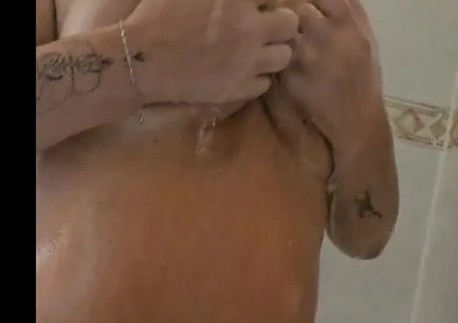 Alles gut unter der Dusche waschen