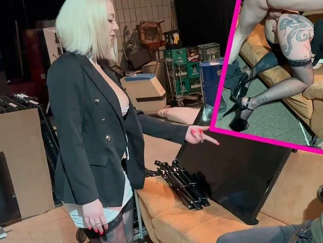 NOTGEILE CHEFIN AO ABGERICHTET! Vom heimlichen Wixxen zur Fickeskalation